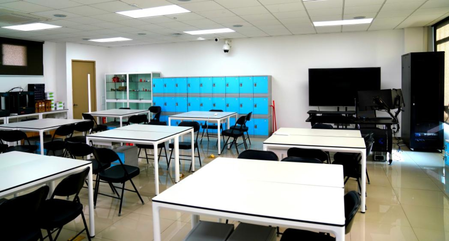 机器人实验室 (8)