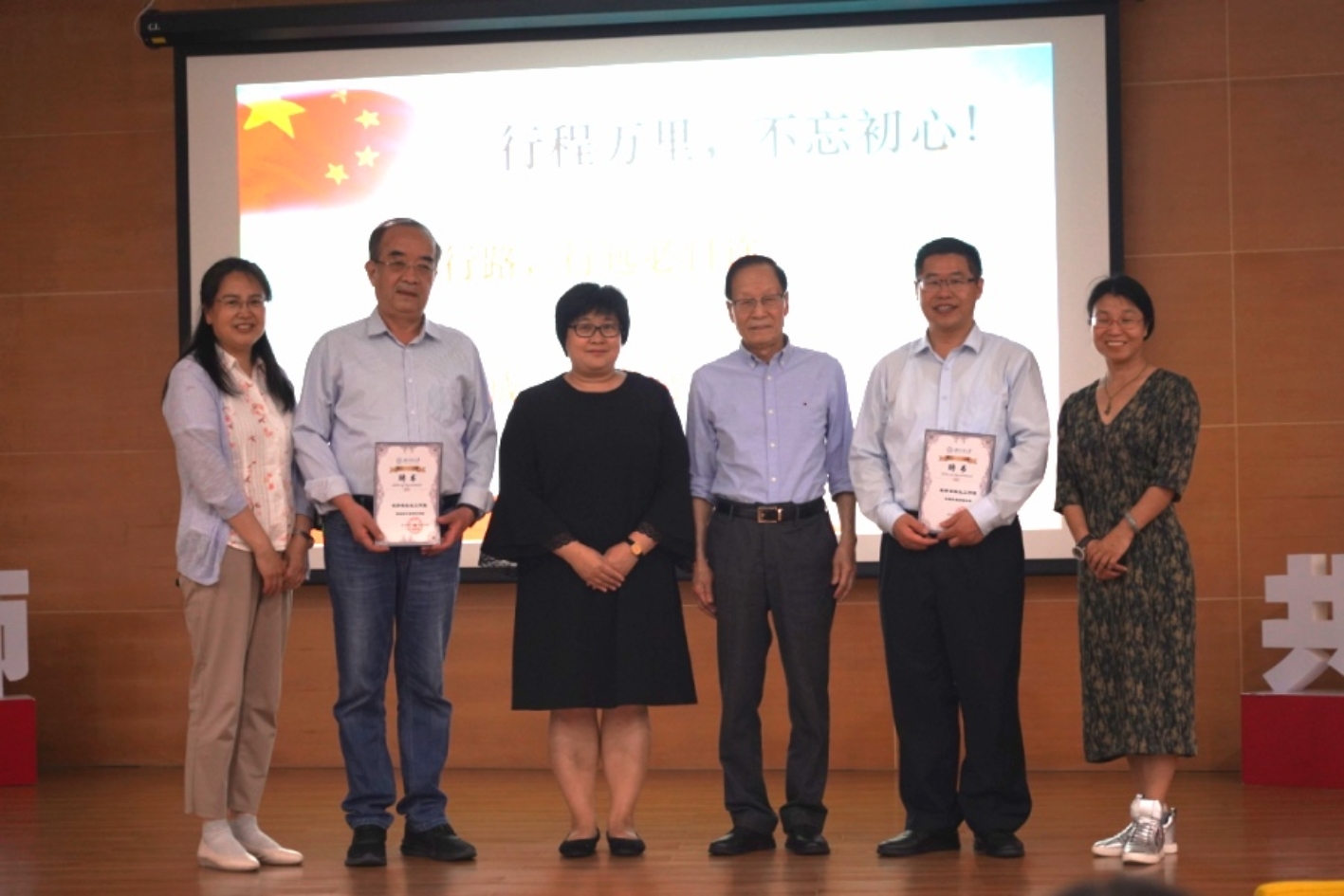 e2369cdd6ead4128f3677e55d8f9071 e2369cdd6ead4128f3677e55d8f9071